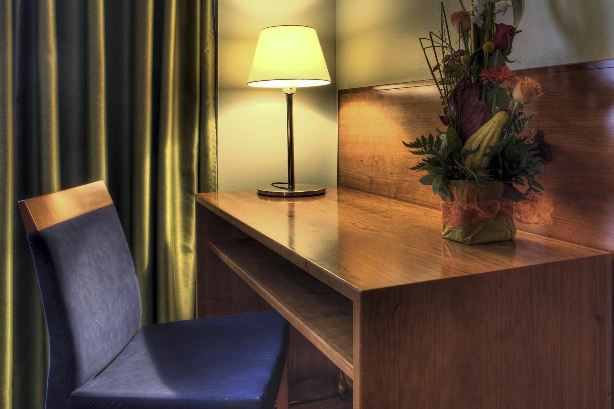 Zenit Diplomatic Hotel Andorra la Vella Ngoại thất bức ảnh