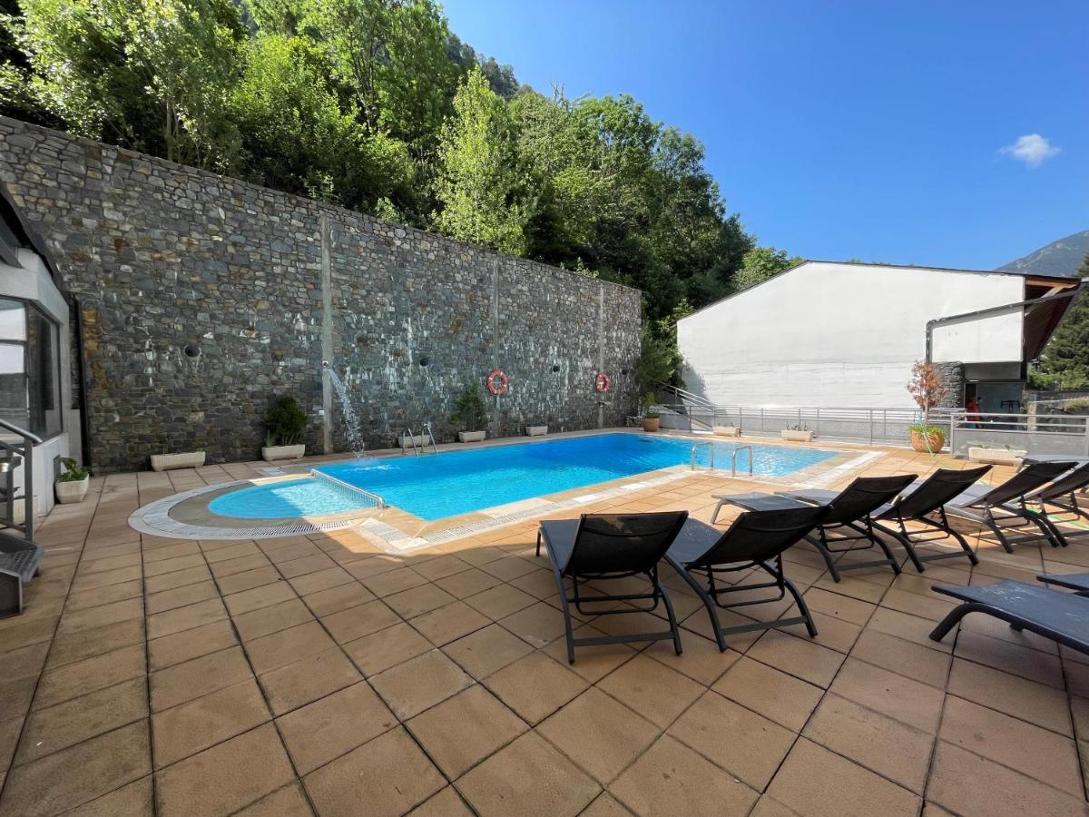 Zenit Diplomatic Hotel Andorra la Vella Ngoại thất bức ảnh