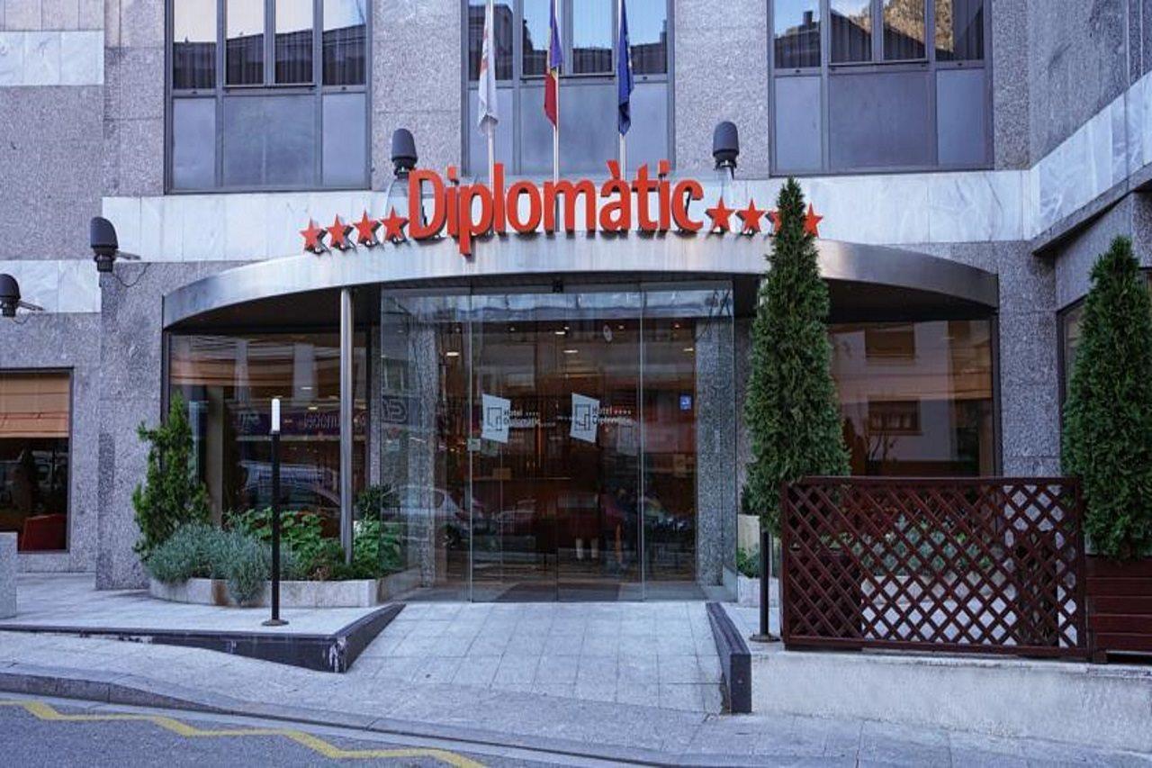 Zenit Diplomatic Hotel Andorra la Vella Ngoại thất bức ảnh