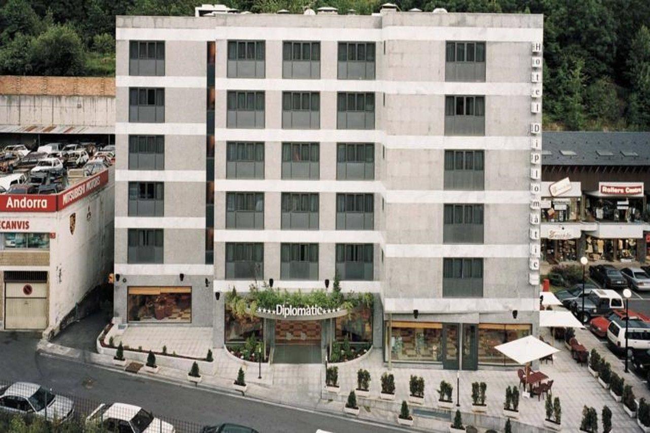 Zenit Diplomatic Hotel Andorra la Vella Ngoại thất bức ảnh