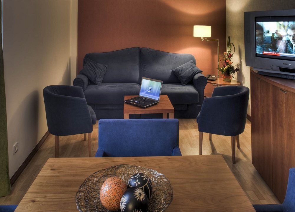 Zenit Diplomatic Hotel Andorra la Vella Ngoại thất bức ảnh